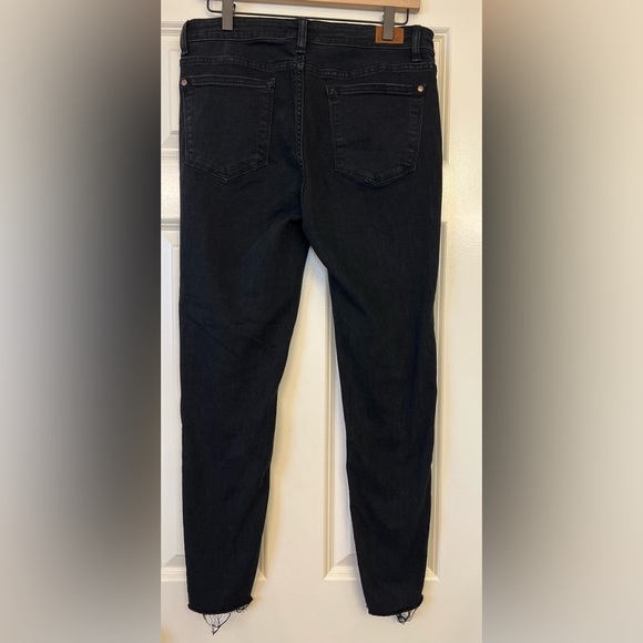 Judy Blue Skinny Fit Distressed Black with Leopard Patch Jeans Size 11/30 - Picture 2 of 14